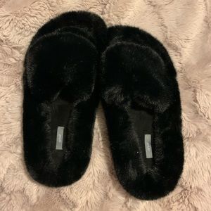 Aerie Fuzzy Sandal Slides